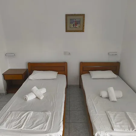 Plexidas Rooms Διαμέρισμα Paralía Skotínis